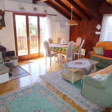 Apartment Collinette *