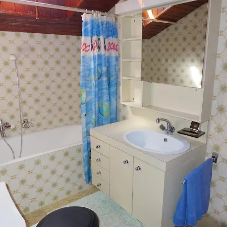 Collinette Apartment *